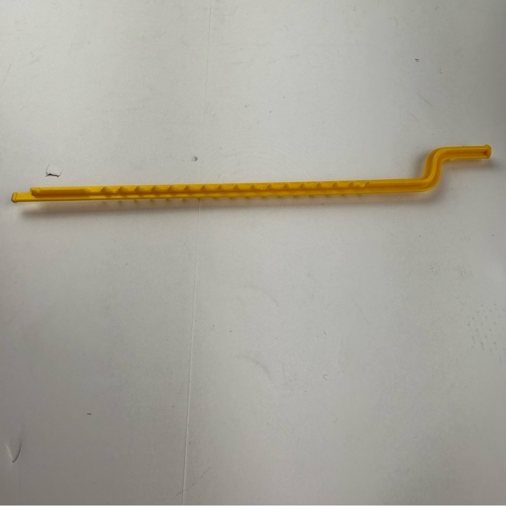 Mouse Trap 1994 Milton Bradley Cage Post Yellow Replacement Piece ONLY